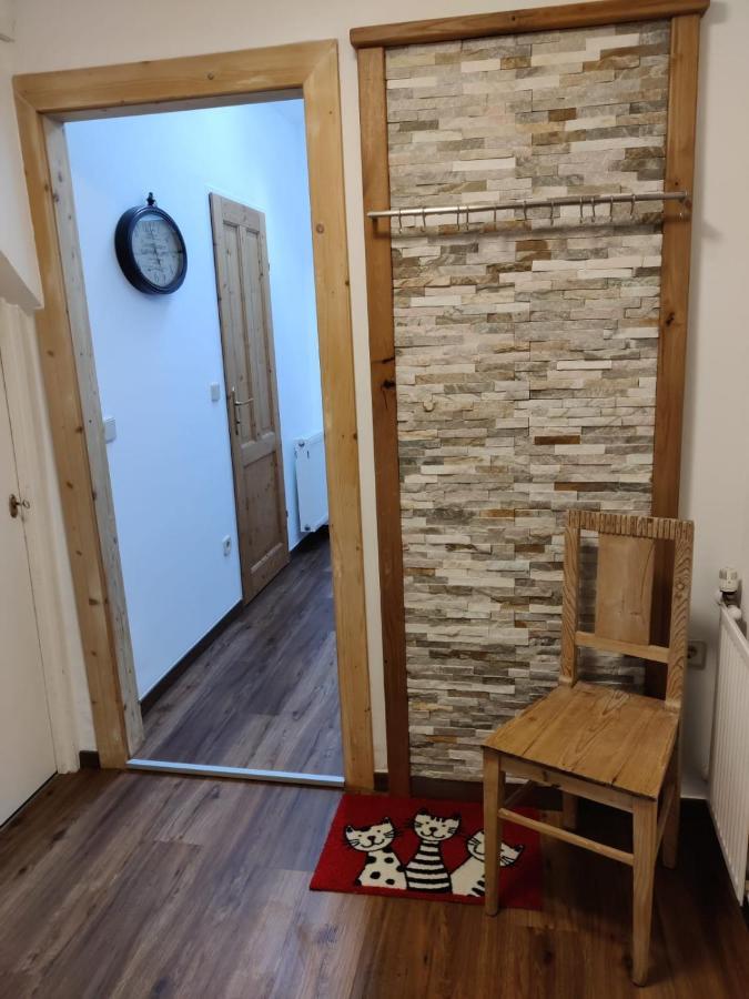 Ferienwohnung-Dachgeschoss Familie Mayer Krems an der Donau Buitenkant foto